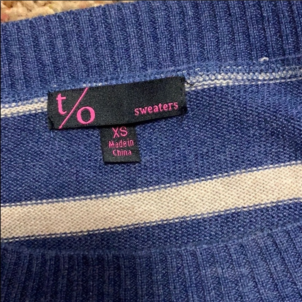 Striped sweater - Picture 2 of 5